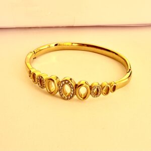 Bracelet – Anti-Tarnish Stainless Steel