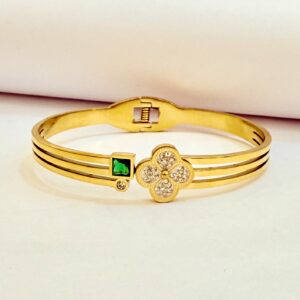 My Zyor Crystal Clover Gold Bracelet